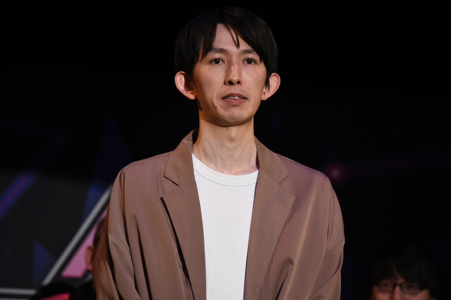 真輝志