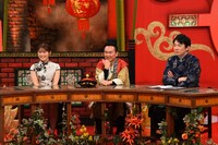 左から渋谷凪咲、かまいたち。(c)関西テレビ