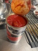 トマト缶オープン。