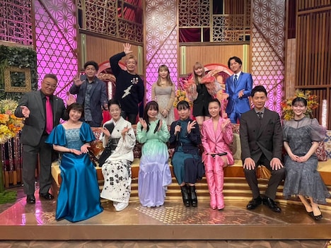 昭和・平成・令和の3世代トークも。(c)テレビ東京