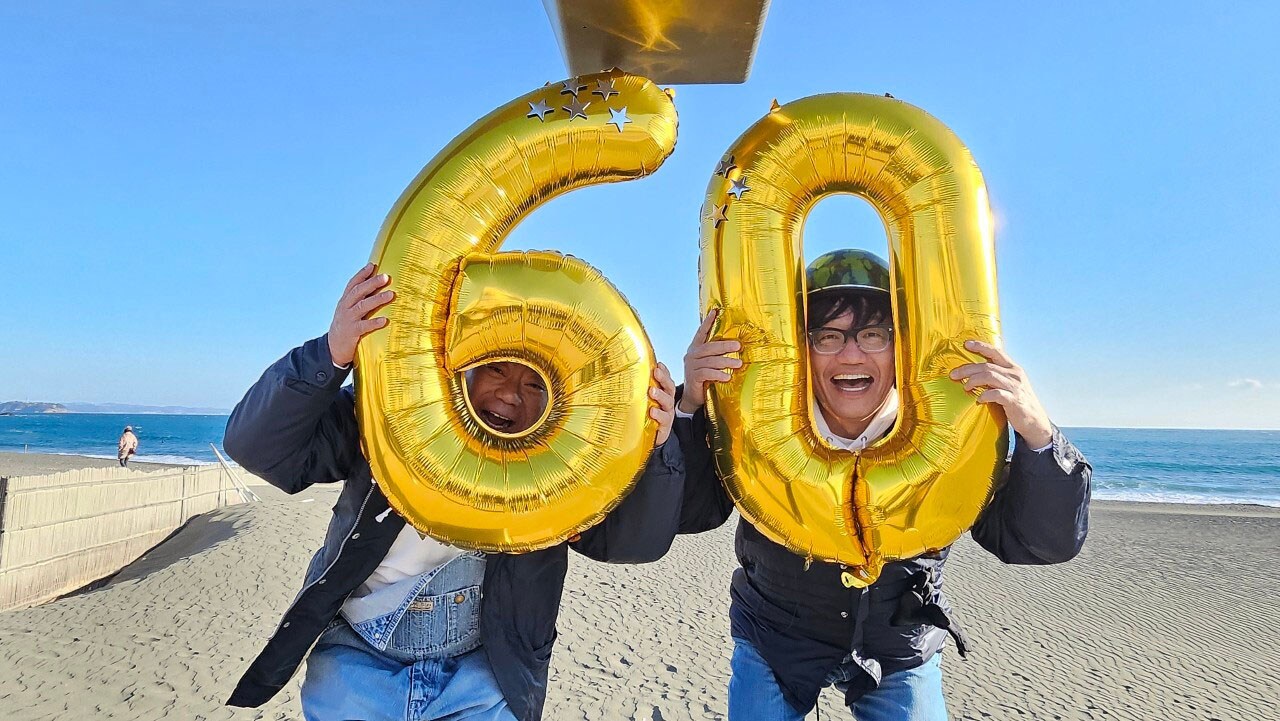 出川哲朗、1万2000人が待つ「還暦祭り」横浜アリーナに電動バイクで向かう一部始終