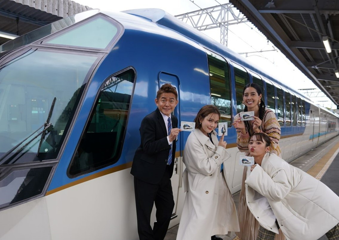 井戸田が森泉、近藤千尋、村重杏奈と伊勢志摩旅　さまざまな“枠”で景色を切りとる