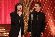 「ネタパレ」で5週連続勝ち抜きを狙う家族チャーハン。(c)フジテレビ