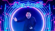 ダイアンが出演するテレビCM「Axell AI ゴイゴイスー」のワンシーン。