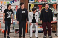「お笑い向上委員会」に「ハリウッド軍団」として登場する（左から）や団・本間キッド、だーりんず・松本りんす、野田ちゃん、バイきんぐ西村。(c)フジテレビ