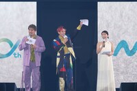 「第38回 マイナビ 東京ガールズコレクション 2024 SPRING/SUMMER」オープニングの様子。(c)マイナビ 東京ガールズコレクション 2024 SPRING/SUMMER