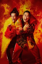 チートス「Flamin’Hot」の世界観をファッションで表現するかが屋。