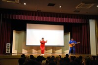 ゲストとして登場したテツandトモ。