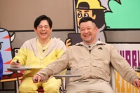 左から博多華丸、ケンドーコバヤシ。(c)関西テレビ