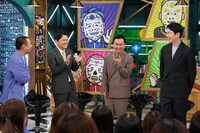 左から千鳥、かまいたち。(c)日本テレビ