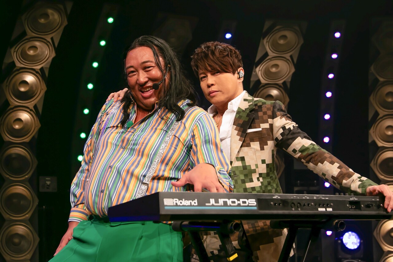 ロバート秋山「集大成です」西川貴教と「TOKAKUKA」コラボ　サビで炎が出続ける