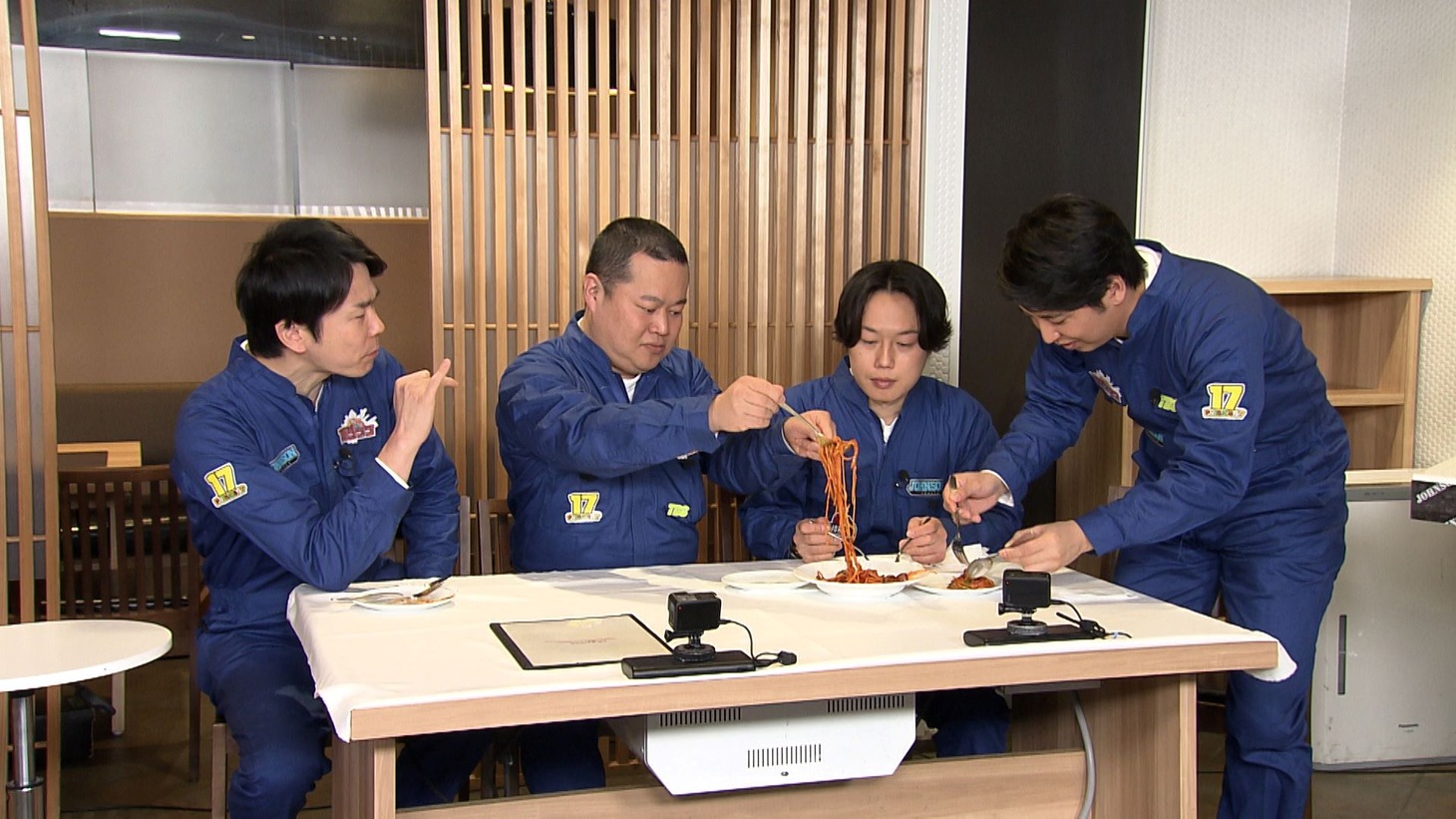 かまいたち濱家チーム (c)TBS