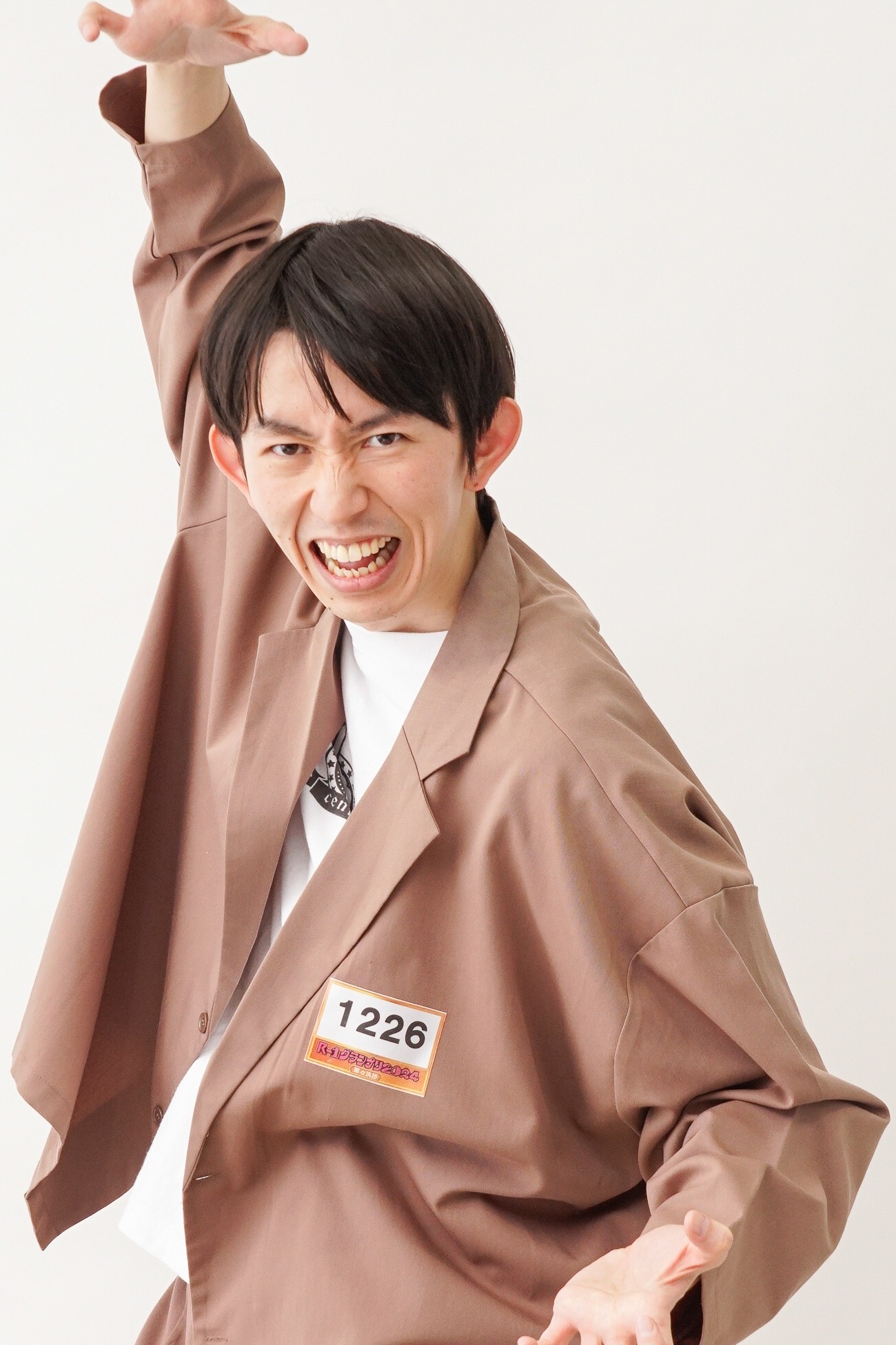 真輝志