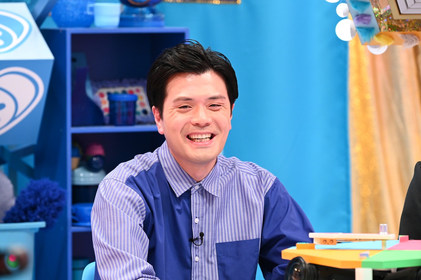 「ロロロロ」収録中のマユリカ阪本。