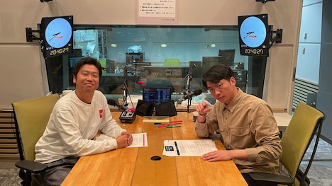 大迫ディレクターとさや香・新山。 (c)ABCラジオ