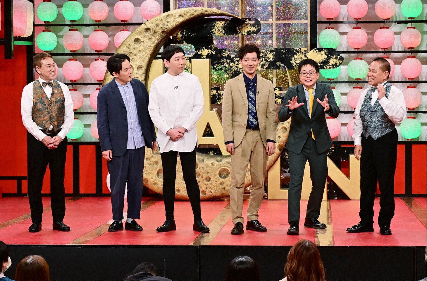 サツキ、ザ・パーフェクトを紹介するブッチャーブラザーズ。