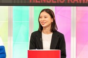 「NHKバラエティ特命編成部」部長役の朝日奈央。