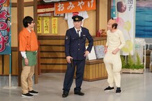 左から、おいでやす小田、FUJIWARA原西、間寛平。(c)吉本興業