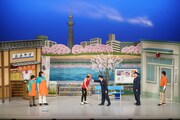 「岡村隆史の花の駐在さん 東京へ行く」のワンシーン。(c)吉本興業