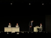 昨年12月に開催されたコントライブ「全然うまくいかない」の様子。（写真提供：吉本興業）