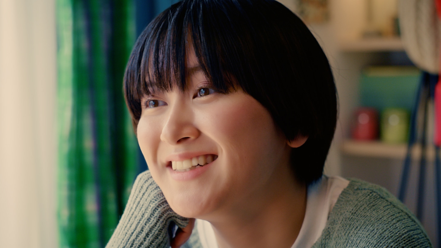 WebCM「クーポンを知らないサーヤ」編のワンシーン。