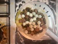 モッツァレラチーズを乗せる。