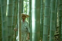 かが屋・加賀主演ドラマ「仏像触りたい」のワンシーン。