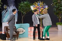 「発起人・東野幸治。黒田有のありがとう生前葬」のワンシーン。(c)読売テレビ