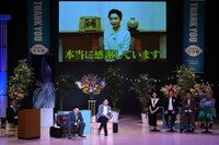 「発起人・東野幸治。黒田有のありがとう生前葬」のワンシーン。(c)読売テレビ