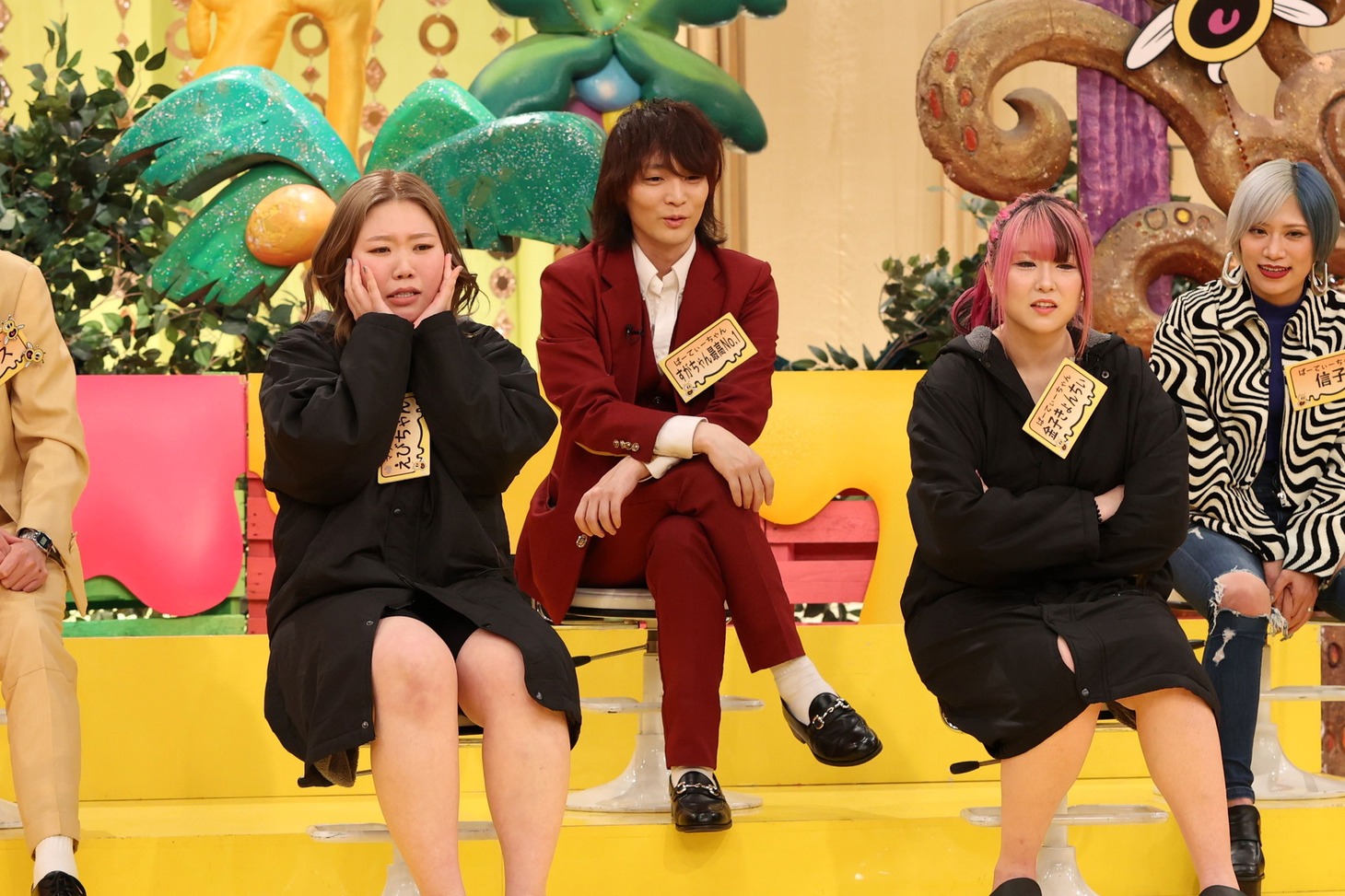 左から、マリーマリー・えびちゃんと、ぱーてぃーちゃん。(c)フジテレビ