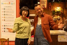 左から阿佐ヶ谷姉妹・江里子、バイきんぐ西村。(c)日本テレビ