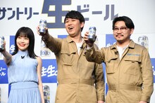 左からアイナ・ジ・エンド、オズワルド。