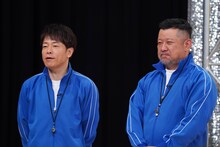 左から陣内智則、ケンドーコバヤシ。(c)読売テレビ