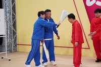 「前代未聞！芸能生活60周年 西川きよしのスター爆笑大作戦！モーレツ!!パンチDE名人会」のワンシーン。(c)読売テレビ