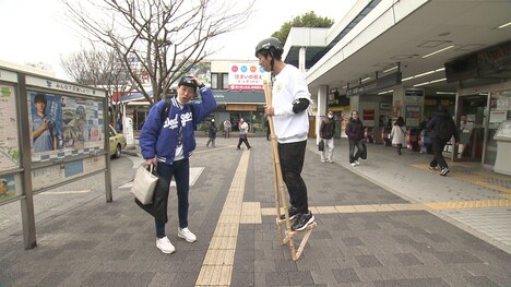 後輩芸人に遭遇するパンサー尾形。