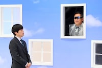 左からバカリズム、内藤剛志。(c)日本テレビ