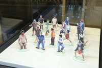 展示・販売されているアクリルスタンド。