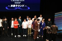 コント中のミスを謝罪するネルソンズ。