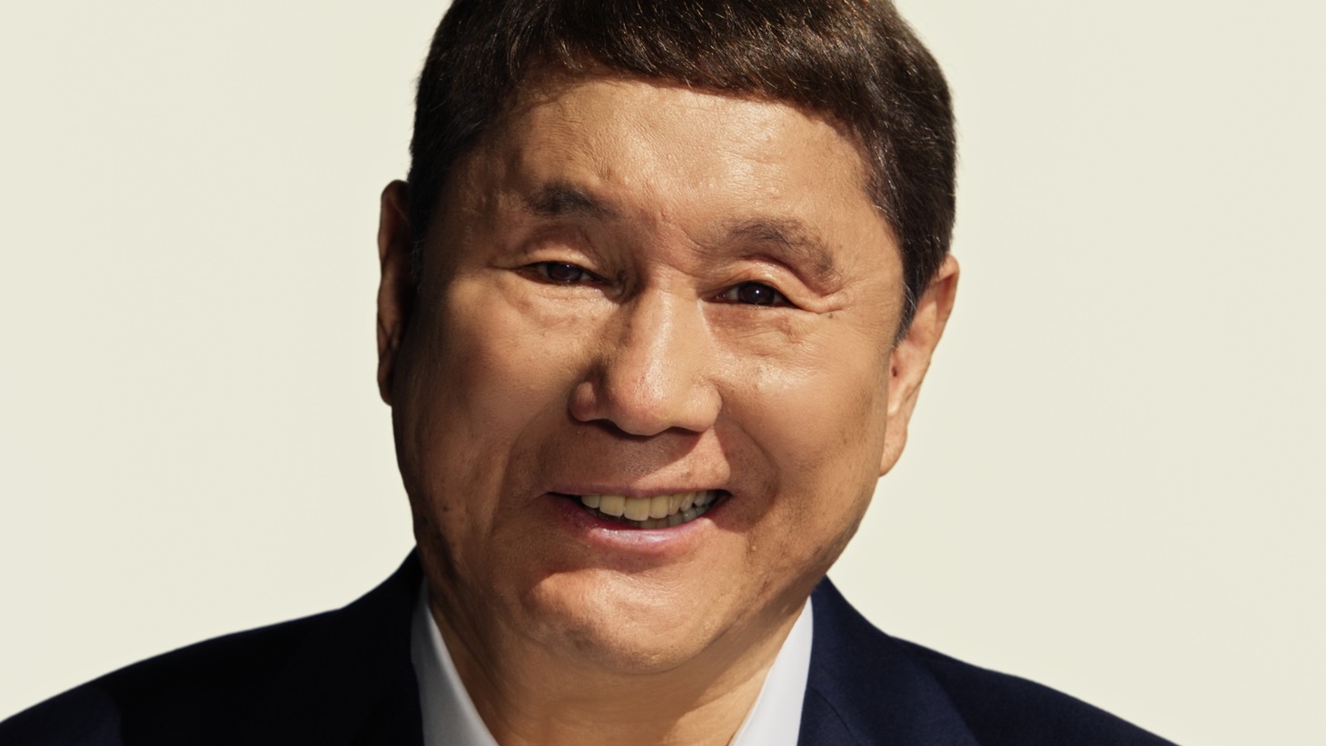 完全メシの新CM「どーせ食うなら」編より。