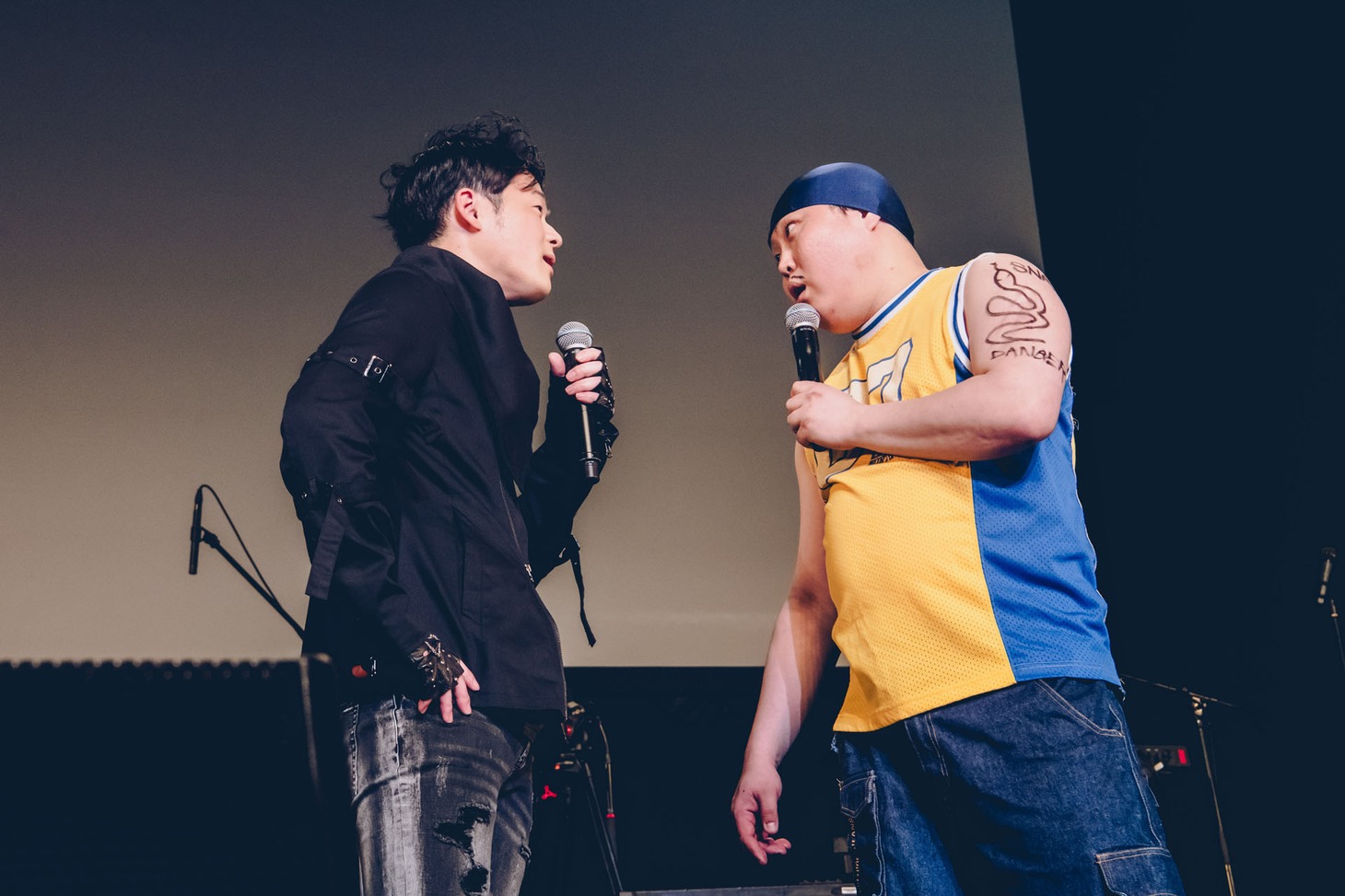 バチバチのHI†GOとMCダンボ。