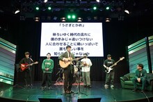 オズワルド卒業公演「卒業するんだってさーーーー!!」の様子。（写真提供：吉本興業）