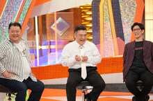 ブラックマヨネーズ小杉（左）とアンタッチャブル。(c)テレビ朝日