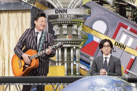 左から、みやぞん、京本大我。(c)フジテレビ