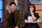 左から小籔千豊、箭内夢菜。(c)読売テレビ