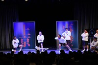 「30秒リアルアハ体験」に挑戦するヘンダーソン中村。