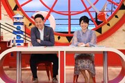 左から東野幸治、中島めぐみアナウンサー。(c)関西テレビ