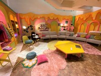 「ハチミツハウス」の内観。(c)フジテレビ