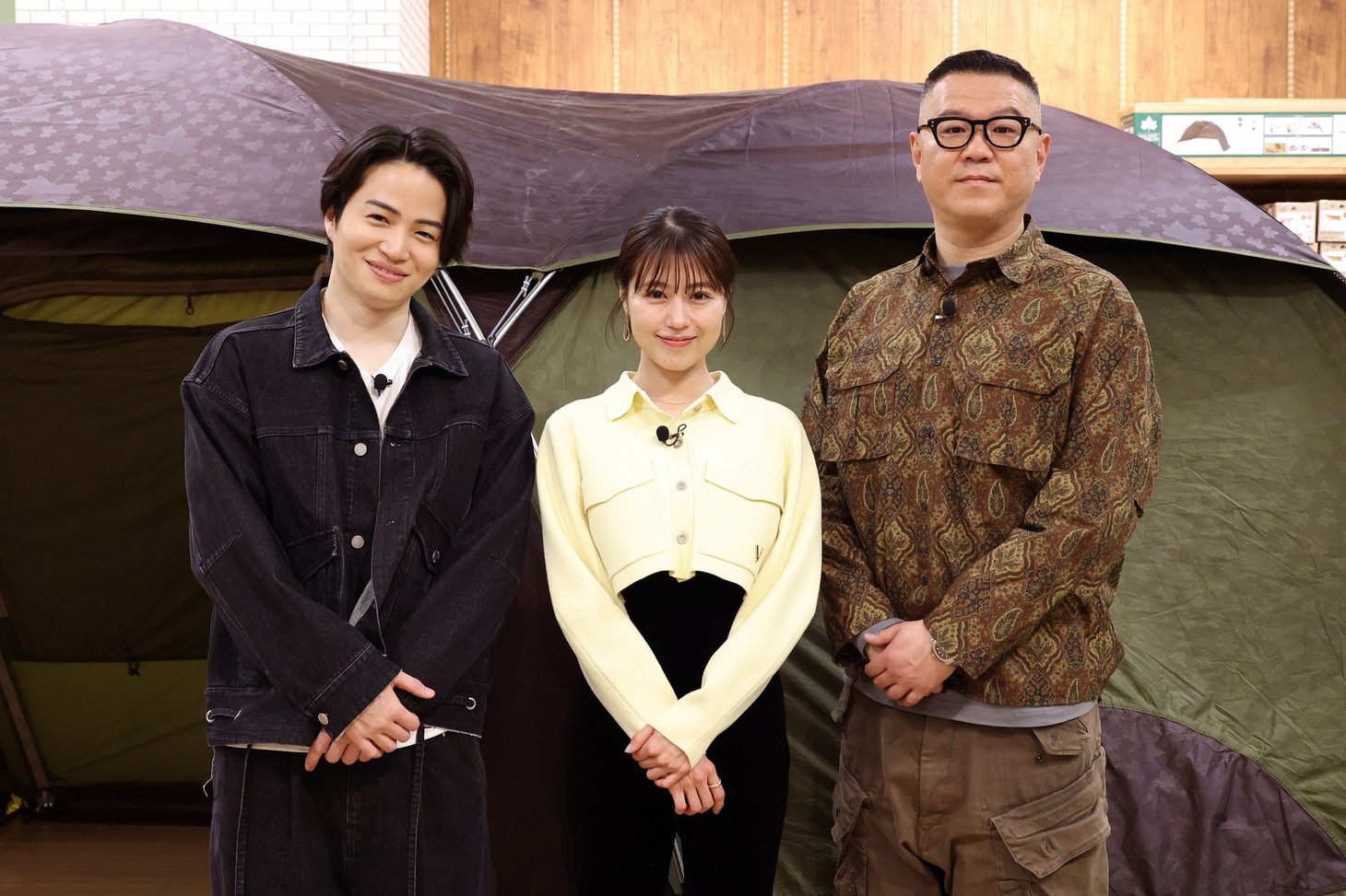 左から、菊池風磨、有村架純、シソンヌ長谷川。(c)フジテレビ