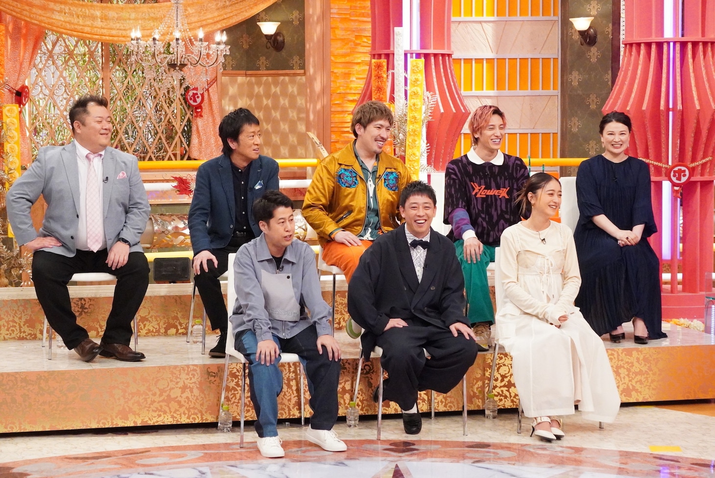 「歯の疑問・悩みまるっと解決SP」の出演者たち。(c)フジテレビ