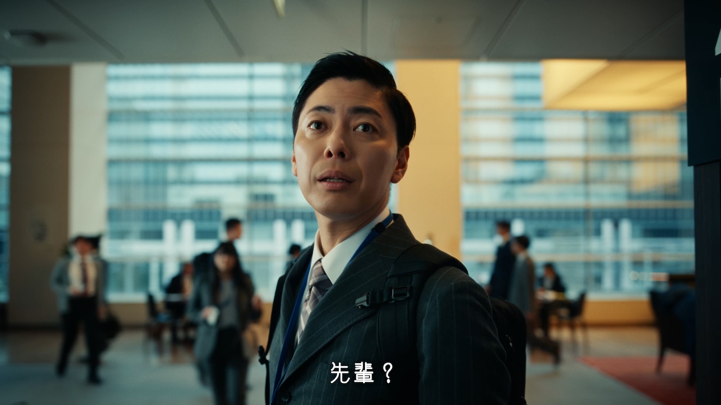 「ホットペッパービューティー」のWebCM「身だしなみ編」より。